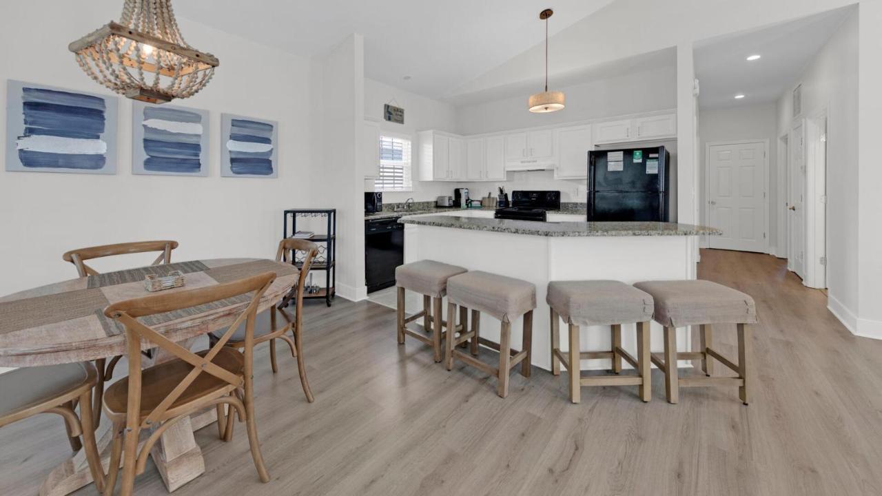 Pelican House - Newly Remodeled, Professionally Decorated, Only About 1 Mile To Seaside! Санта Роса Бийч Екстериор снимка